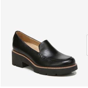 Naturalizer Cabaret Loafer black. Platform. Size 8.5